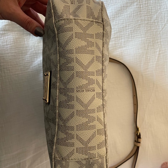 Michael Kors Crossbody Purse - Picture 3 of 9